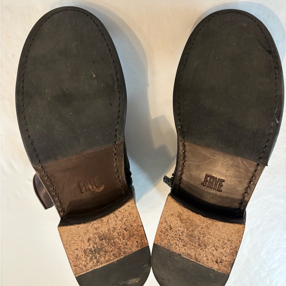 Frye Women’s 9.5Dark Chocolate Brown Leather “Vicky” Short Engineer Moto Boots - Picture 9 of 11